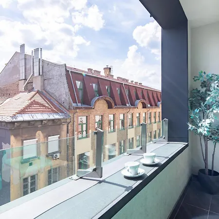 Appartement Very - Balcony - Free Parking *