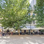 Very - Balcony - Free Parking Apartment *
