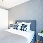 Apartment Very - Balcony - Free Parking *