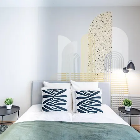 Very - Balcony - Free Parking Apartamento