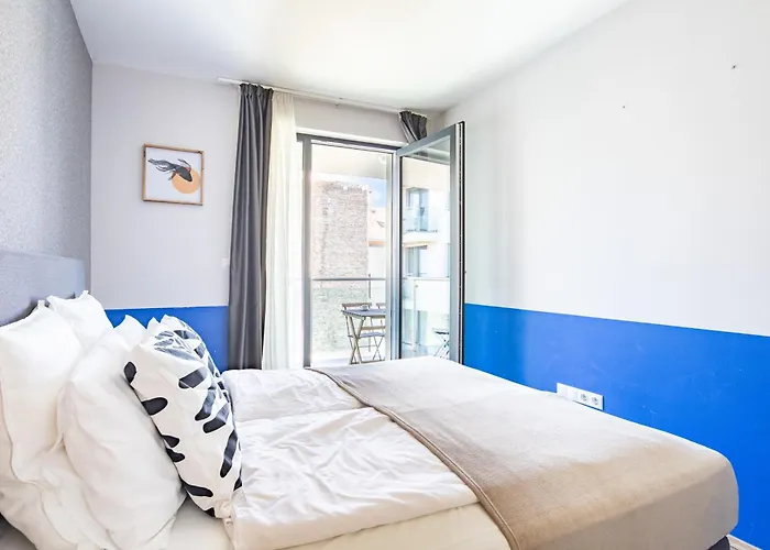 Very - Balcony - Free Parking Apartament